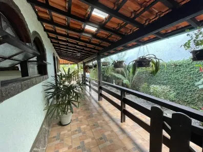 Casa com 2 Quartos à venda, 190m² no Mosela, Petrópolis
