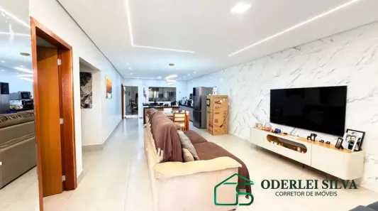 Casa de Condomínio com 3 Quartos à venda, 200m² no Taguatinga Norte, Brasília