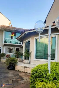 Casa com 3 Quartos à venda, 150m² no Medianeira, Porto Alegre