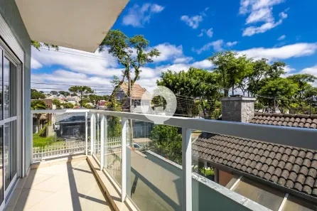Sobrado com 3 Quartos à venda, 160m² no Boa Vista, Curitiba