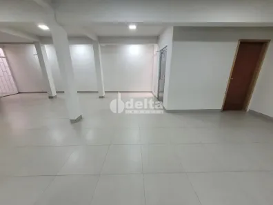 Ponto Comercial para alugar, 360m² no Nossa Senhora Aparecida, Uberlândia