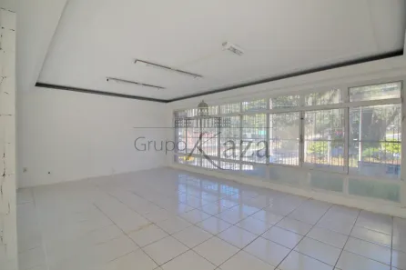Casa com 1 Quarto à venda, 353m² no Sumaré, São Paulo