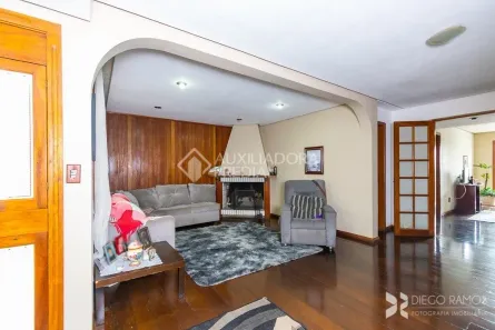 Casa com 4 Quartos à venda, 358m² no Nonoai, Porto Alegre