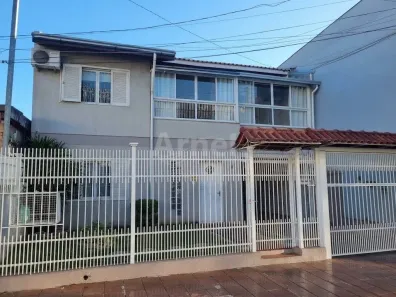 Casa com 4 Quartos à venda, 203m² no Petrópolis, Passo Fundo