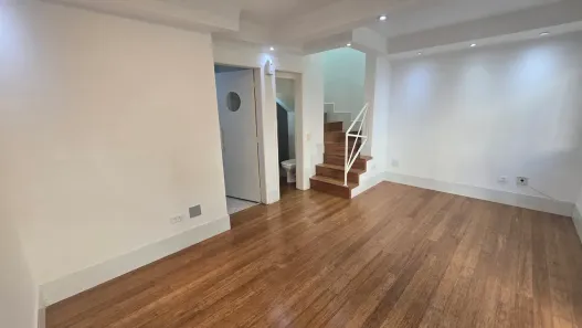 Casa de Condomínio com 2 Quartos para venda ou aluguel, 82m² no Parque Ipê, São Paulo