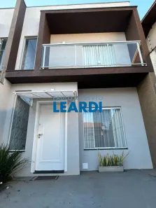 Sobrado com 3 Quartos à venda, 132m² no Jardim das Acácias, Poços de Caldas