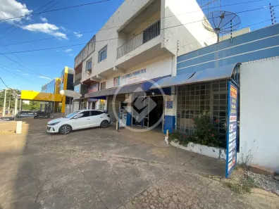 Sobrado com 4 Quartos à venda, 272m² no Araés, Cuiabá