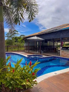 Fazenda/Sítio com 10 Quartos à venda, 500m² no Setor Central, Aragoiânia