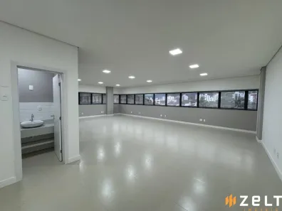 Sala Comercial à venda, 95m² no Garcia, Blumenau