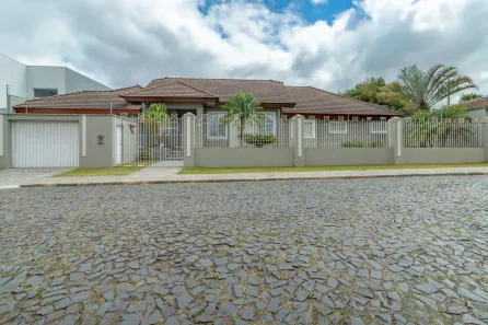 Casa com 3 Quartos à venda, 386m² no Jardim Carvalho, Ponta Grossa