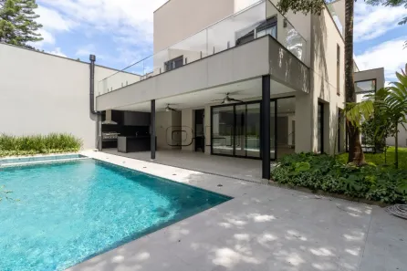 Casa com 4 Quartos à venda, 550m² no Jardim Luzitânia, São Paulo
