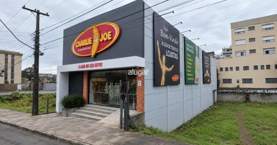 Sala Comercial para alugar, 1200m² no São Pelegrino, Caxias do Sul