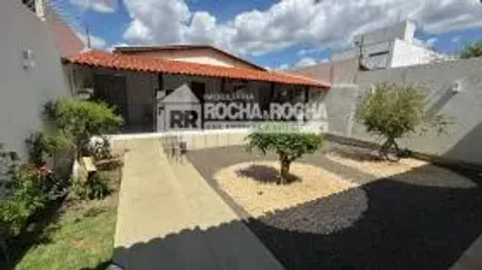 Casa com 3 Quartos à venda, 370m² no Centro, Teresina