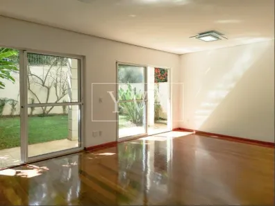 Casa de Condomínio com 4 Quartos à venda, 220m² no Santo Amaro, São Paulo