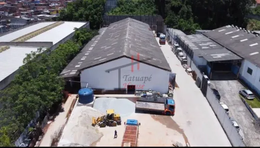 Galpão/Depósito/Armazém à venda, 2500m² no Jardim Bela Vista, Guarulhos