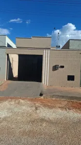 Casa com 2 Quartos para alugar, 68m² no Centro, Guapó