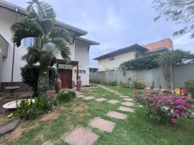 Casa com 3 Quartos à venda, 450m² no Manguinhos, Serra