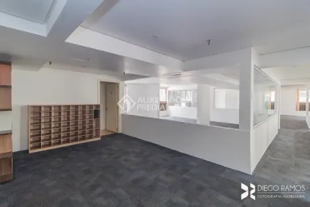 Sala Comercial para alugar, 236m² no Centro Histórico, Porto Alegre