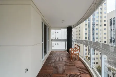 Apartamento com 3 Quartos para alugar, 124m² no Vila Uberabinha, São Paulo