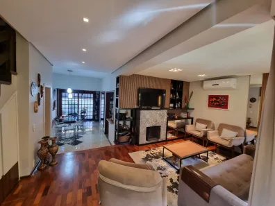 Casa de Condomínio com 3 Quartos à venda, 136m² no Cavalhada, Porto Alegre