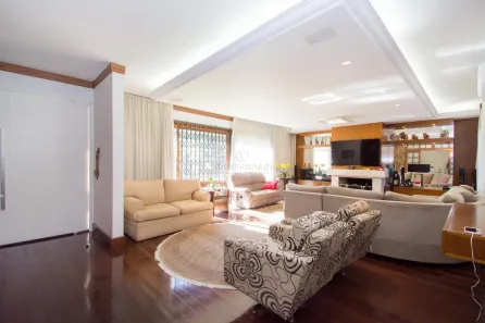 Casa com 4 Quartos à venda, 221m² no Vila Assunção, Porto Alegre
