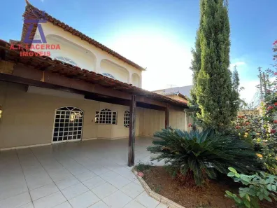 Casa com 6 Quartos à venda, 420m² no Nossa Senhora Aparecida, Montes Claros