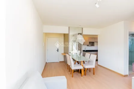 Apartamento com 1 Quarto para alugar, 30m² no Passo da Areia, Porto Alegre