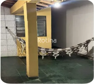 Casa com 2 Quartos para alugar, 70m² no Patrimônio, Uberlândia