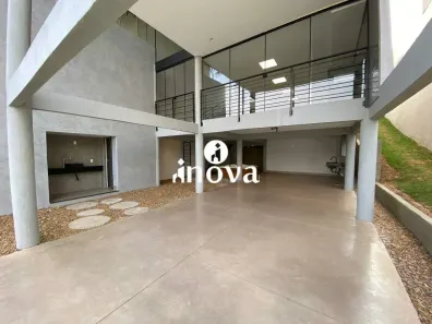Casa com 3 Quartos à venda, 342m² no Boa Vista, Uberaba