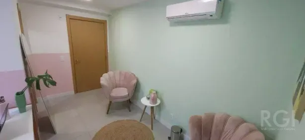 Sala Comercial à venda, 32m² no Santana, Porto Alegre