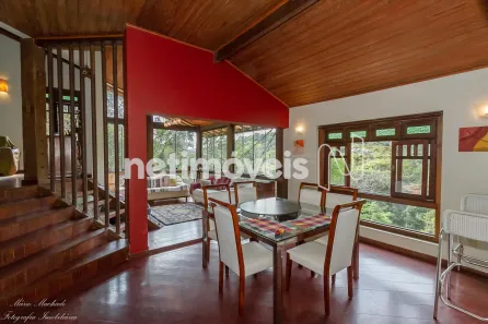 Casa de Condomínio com 4 Quartos à venda, 300m² no Estância Serrana, Nova Lima
