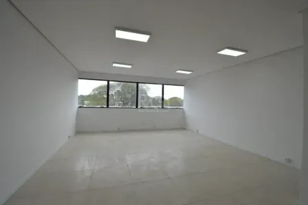Sala Comercial à venda, 37m² no Cristal, Porto Alegre