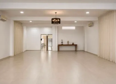 Prédio Comercial para alugar, 200m² no Parque Verde, Belém
