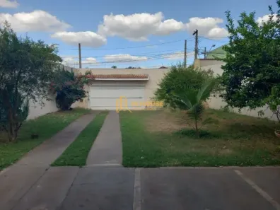 Sobrado com 5 Quartos à venda, 497m² no Vila Tibério, Ribeirão Preto