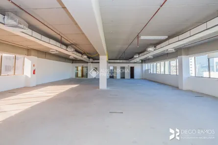 Sala Comercial para alugar, 319m² no Boa Vista, Porto Alegre