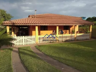 Fazenda/Sítio com 3 Quartos à venda, 220m² no Pau Arcado, Campo Limpo Paulista