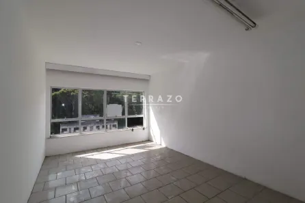 Sala Comercial à venda, 28m² no Várzea, Teresópolis
