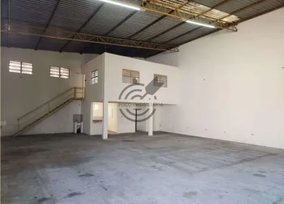 Galpão/Depósito/Armazém para alugar, 400m² no Recreio Marajoara, Sorocaba