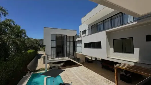 Casa de Condomínio com 4 Quartos para alugar, 780m² no Residencial Aldeia do Vale, Goiânia