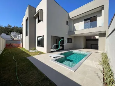Casa com 3 Quartos à venda, 240m² no Roncáglia, Valinhos
