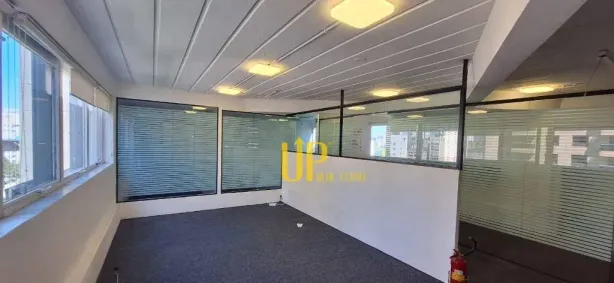Sala Comercial para alugar, 164m² no Vila Olímpia, São Paulo