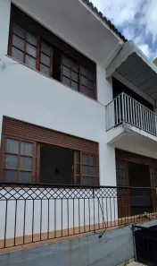 Casa com 3 Quartos para alugar, 183m² no Barbalho, Salvador