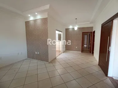 Casa de Condomínio com 3 Quartos à venda, 160m² no Jardim Holanda, Uberlândia
