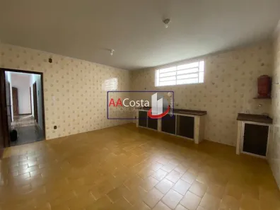 Casa com 3 Quartos à venda, 370m² no Vila Industrial, Franca
