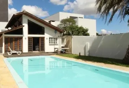 Casa com 3 Quartos para alugar, 500m² no Bela Vista, Porto Alegre