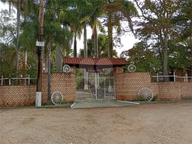 Fazenda/Sítio com 4 Quartos à venda, 622m² no Centro, Campina do Monte Alegre