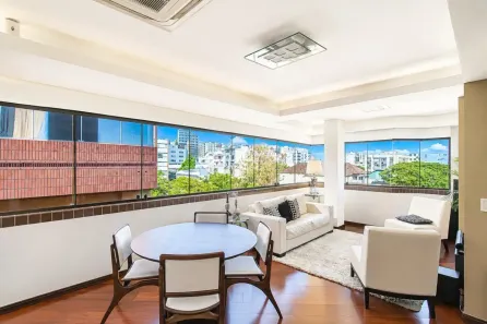 Apartamento com 3 Quartos à venda, 194m² no Auxiliadora, Porto Alegre
