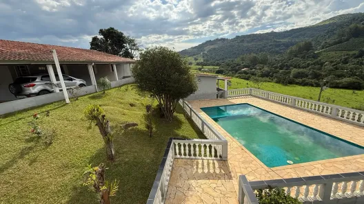 Fazenda/Sítio com 4 Quartos à venda, 10000m² no , Jacutinga