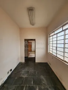 Sobrado com 4 Quartos para alugar, 295m² no Vila Imperial, São José do Rio Preto