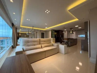 Apartamento com 3 Quartos para alugar, 136m² no Centro, Balneário Camboriú